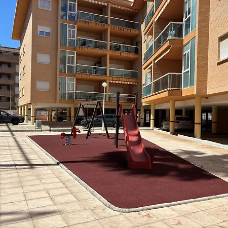 Puerta Marinas-serviden 아파트